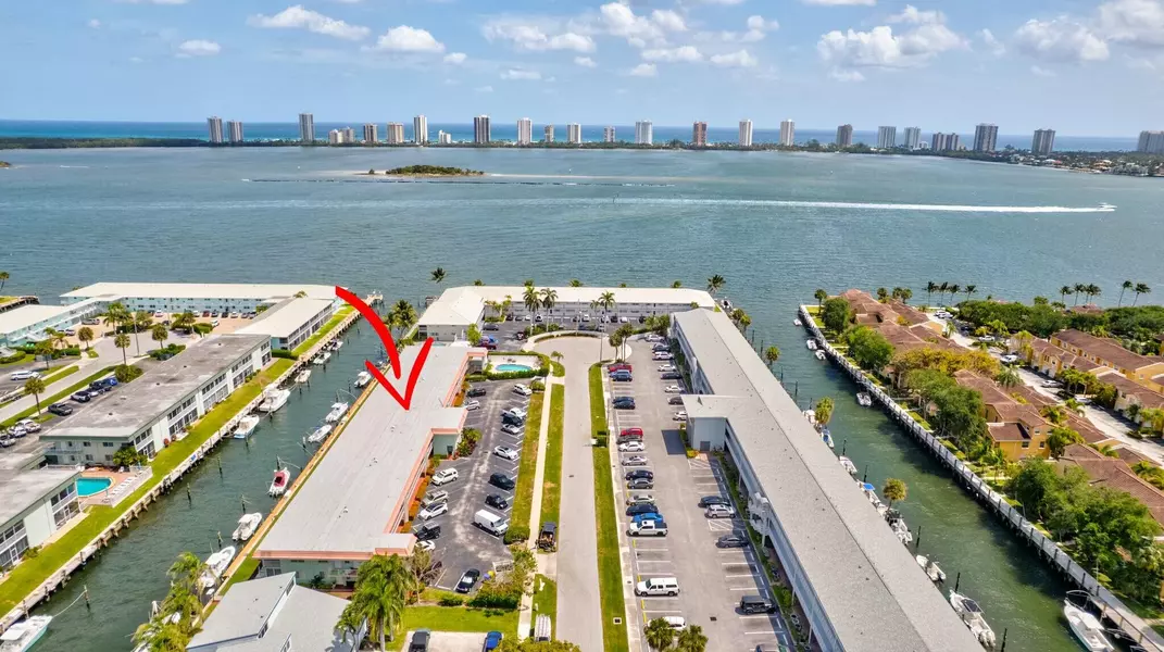 117 Lehane TER 209, North Palm Beach, FL 33408