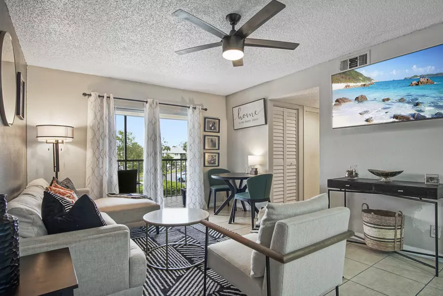 1544 SE Royal Green CIR K201, Port Saint Lucie, FL 34952