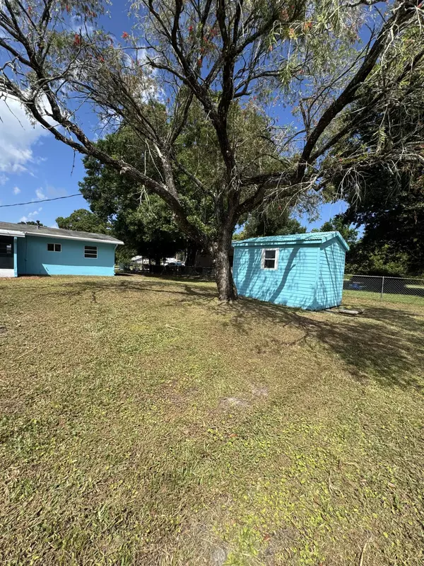 Fort Pierce, FL 34951,7507 Arthurs RD