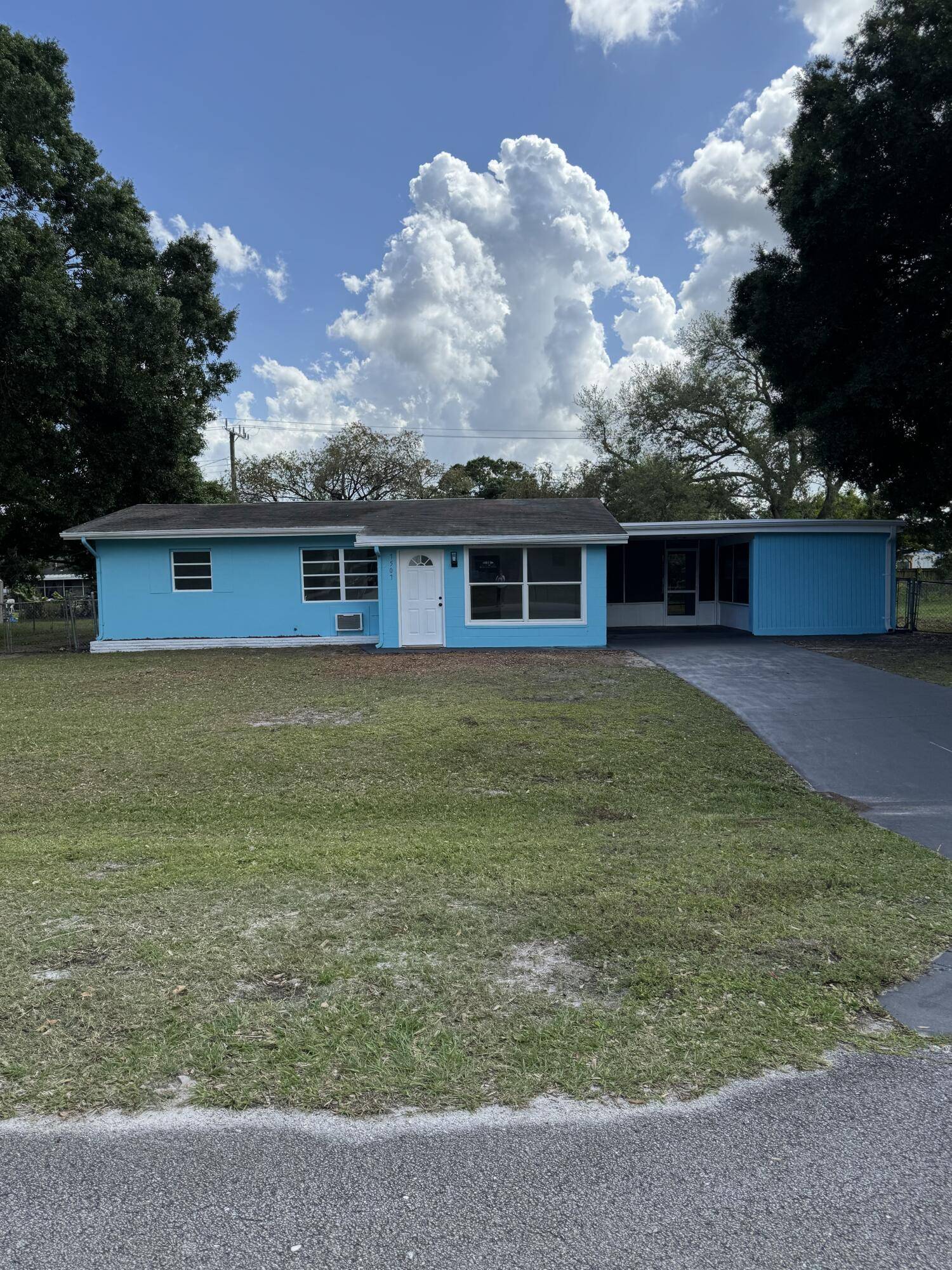 Fort Pierce, FL 34951,7507 Arthurs RD