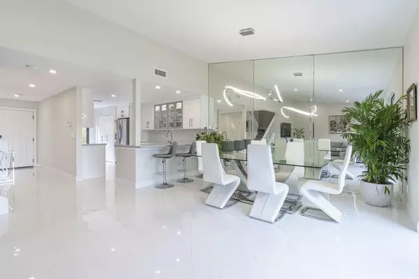Palm Beach Gardens, FL 33418,465 Prestwick CIR