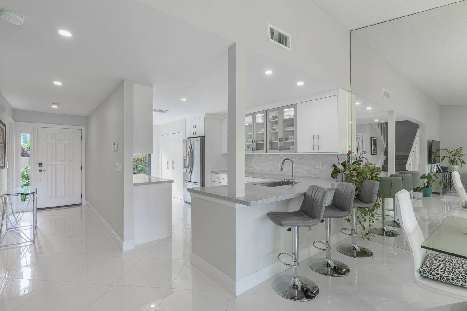 Palm Beach Gardens, FL 33418,465 Prestwick CIR