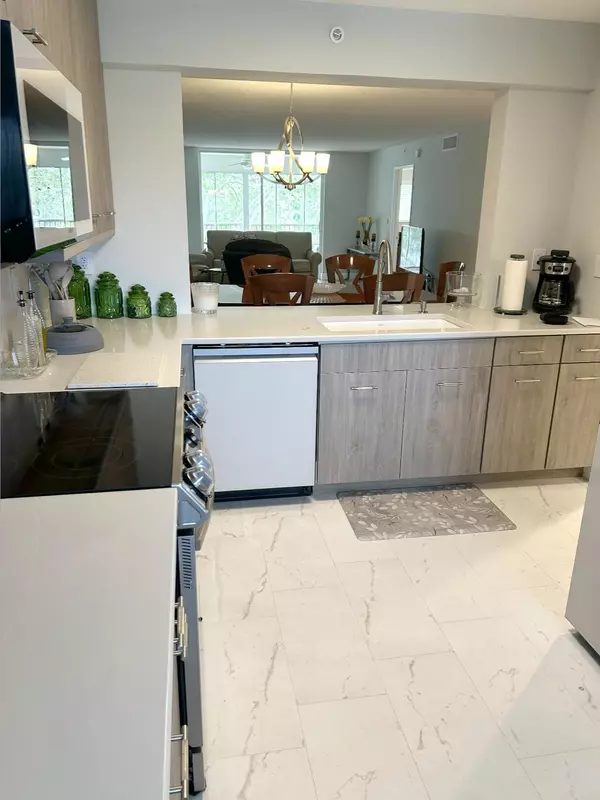 Lake Worth, FL 33467,4734 N Lucerne Lakes BLVD 410