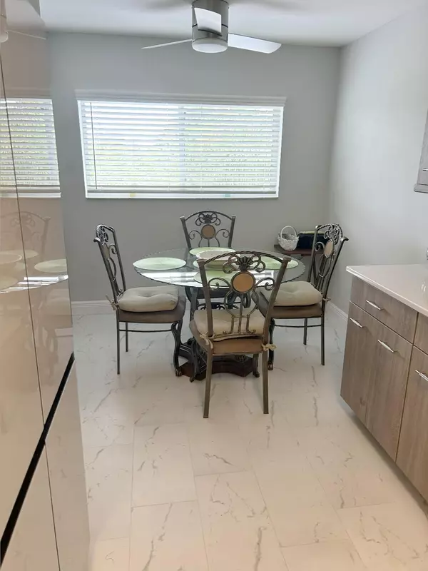 Lake Worth, FL 33467,4734 N Lucerne Lakes BLVD 410