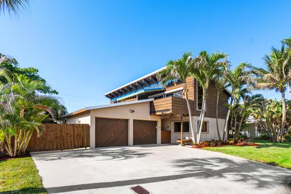 Ocean Ridge, FL 33435,14 Sailfish LN