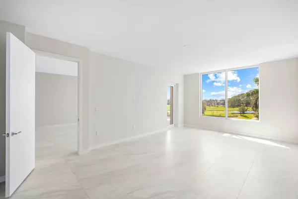 Boca Raton, FL 33432,220 SE Mizner BLVD 418