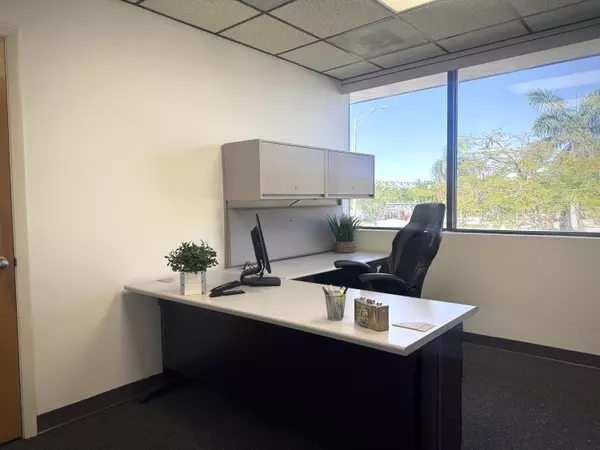 4119 W Blue Heron BLVD 30, Riviera Beach, FL 33404