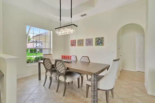 Wellington, FL 33414,1651 Lakefield North CT