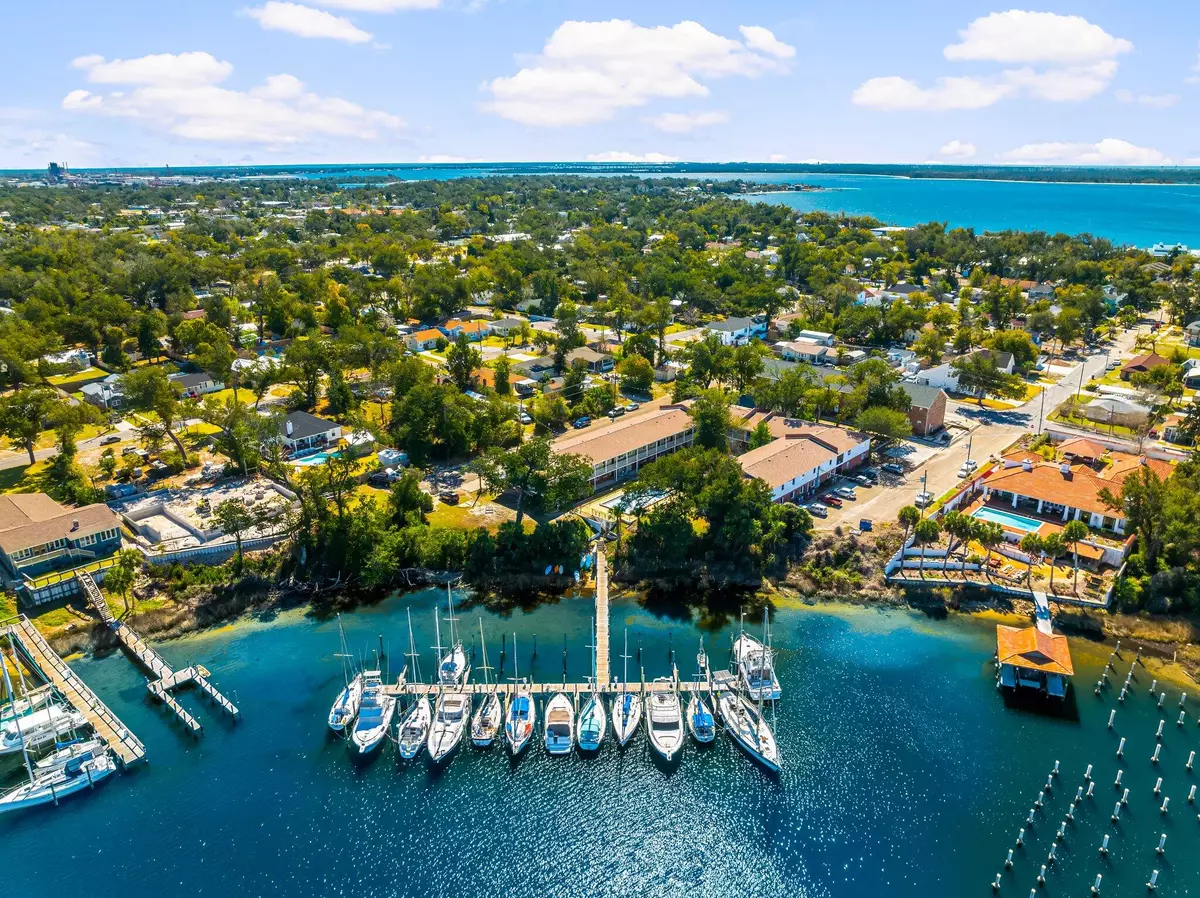 Panama City, FL 32401,240 Harmon AVE