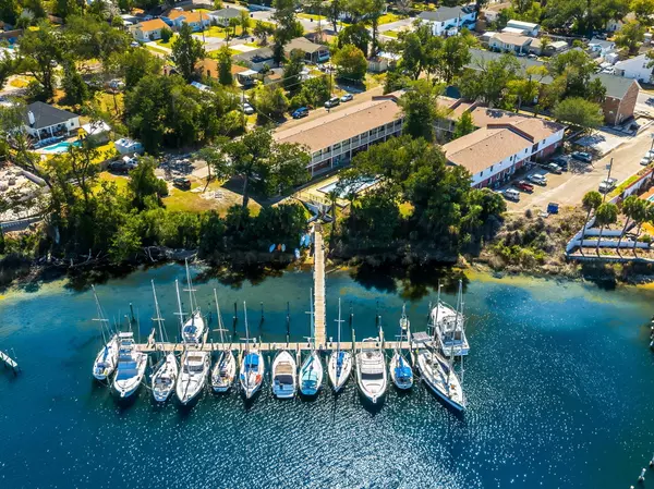 Panama City, FL 32401,240 Harmon AVE