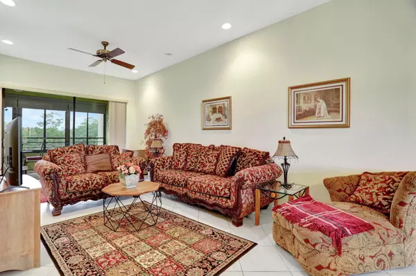 Boca Raton, FL 33433,7472 La Paz BLVD 302