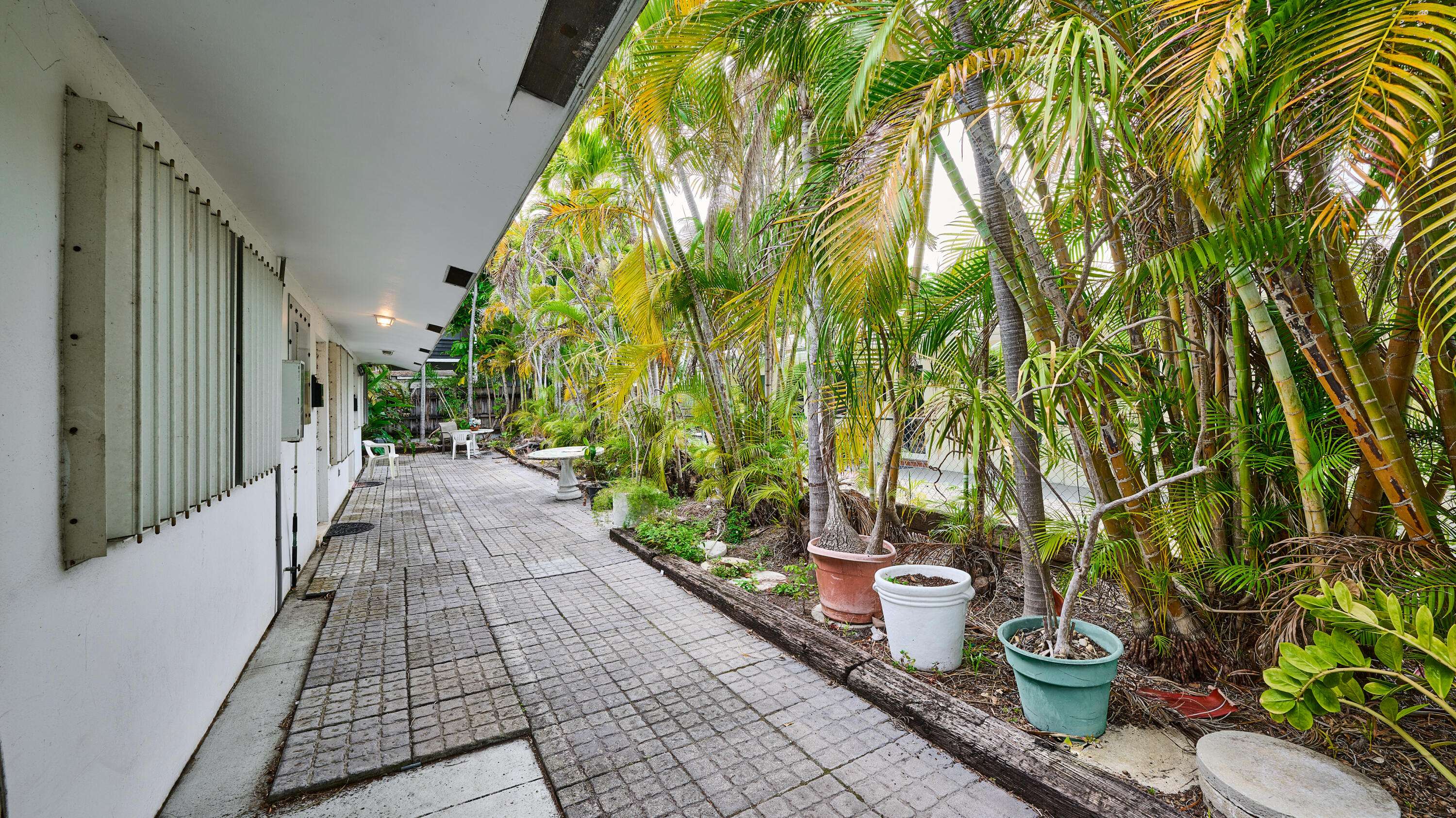 Pompano Beach, FL 33060,317 SE 12th AVE 1-2