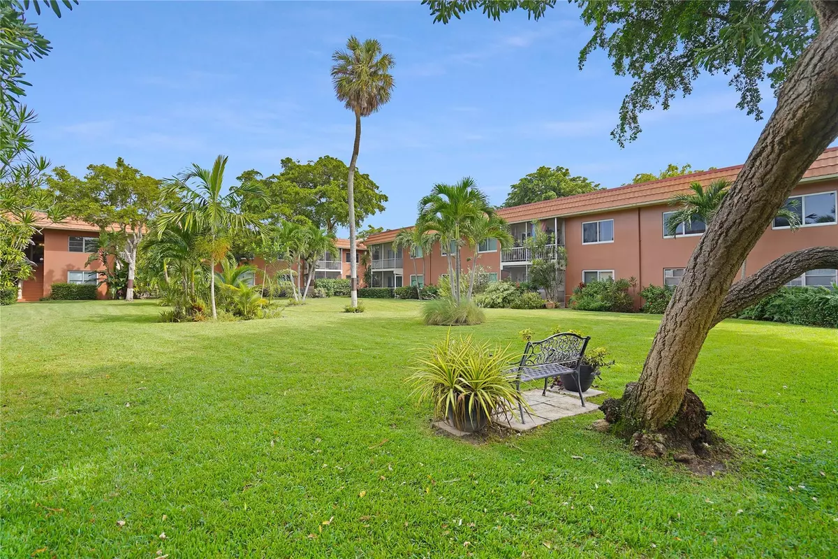 Wilton Manors, FL 33305,136 NE 19th CT 112f