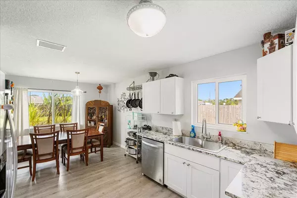 Vero Beach, FL 32962,1085 SW 23rd PL