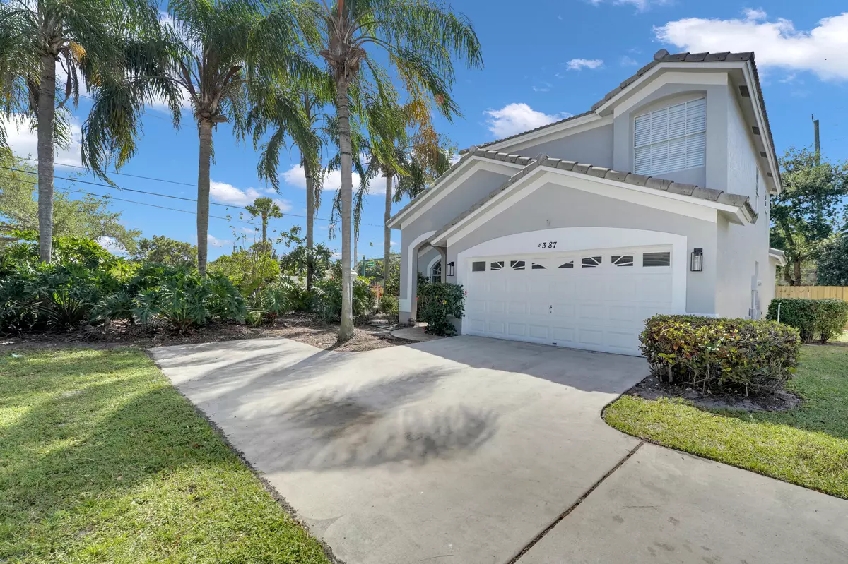 West Palm Beach, FL 33409,4387 Leicester CT