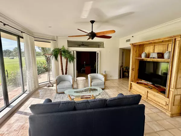 Jupiter, FL 33477,3322 Casseekey Island RD 104
