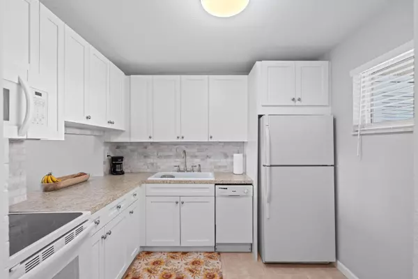 Lake Worth, FL 33461,2811 S Garden DR 306