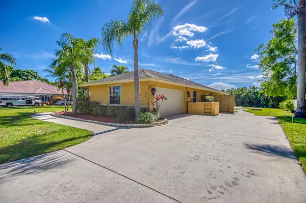 Jensen Beach, FL 34957,214 NE Blairwood TRCE