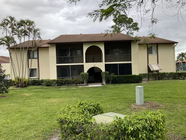 Greenacres, FL 33463,337 Knotty Pine CIR B-1