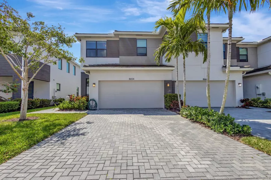 8654 Antarus DR, Lake Worth, FL 33467