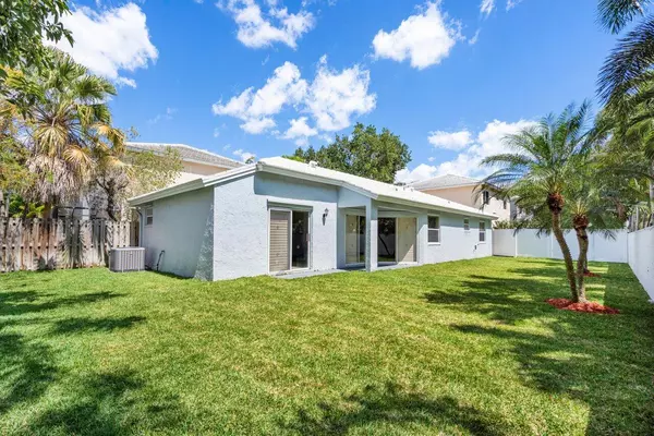 Plantation, FL 33324,9814 NW 2nd CT