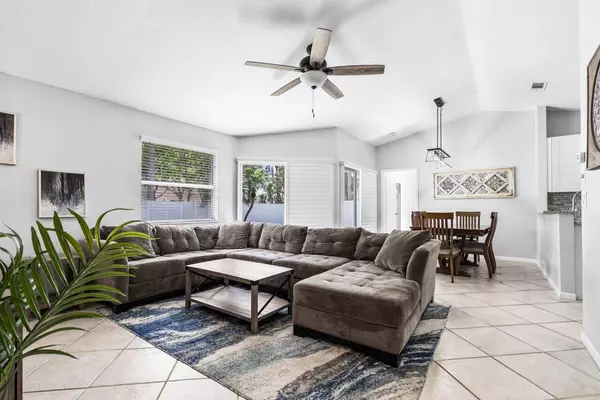 Plantation, FL 33324,9814 NW 2nd CT