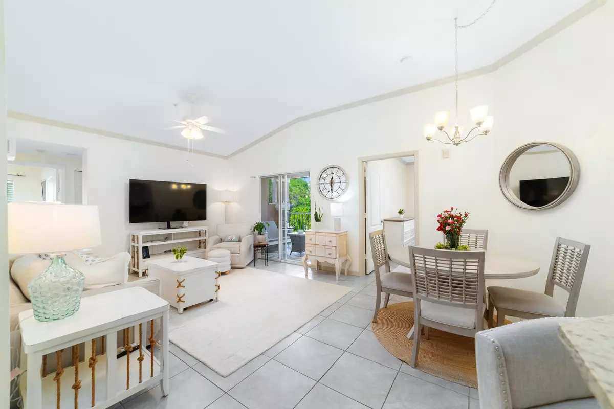 Vero Beach, FL 32967,5095 Fairways CIR 201