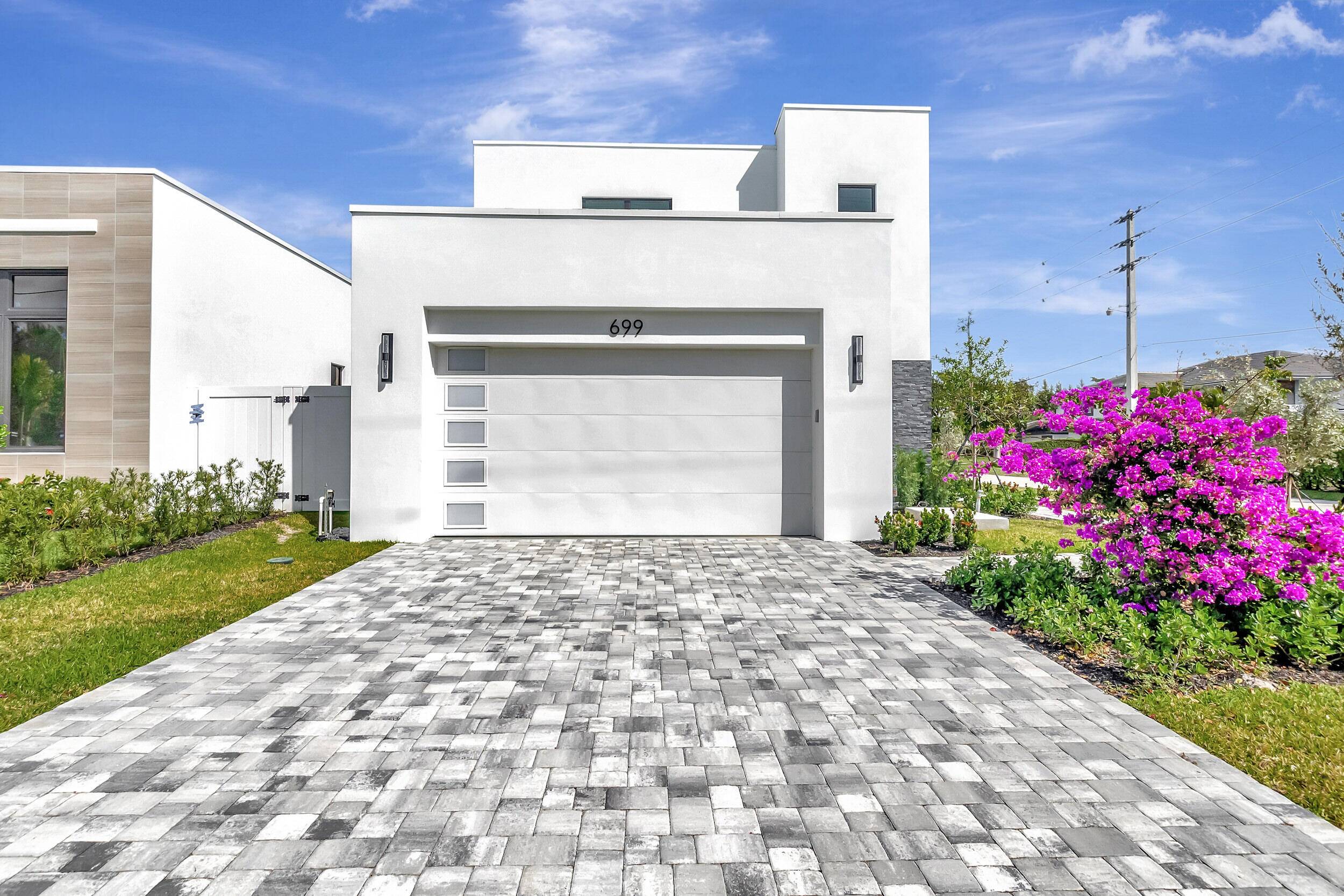 699 Kingsbridge ST, Boca Raton, FL 33487