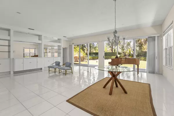 Palm Beach Gardens, FL 33410,199 E Tall Oaks CIR