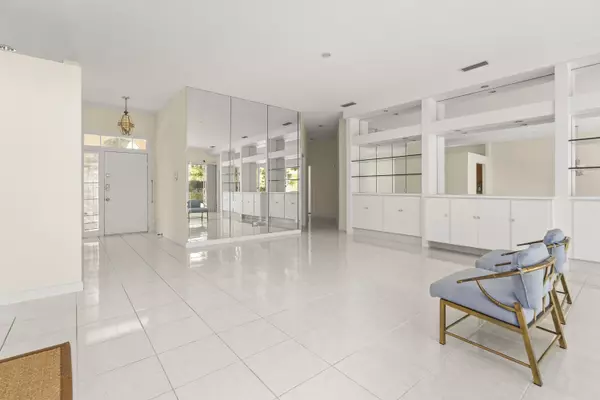 Palm Beach Gardens, FL 33410,199 E Tall Oaks CIR