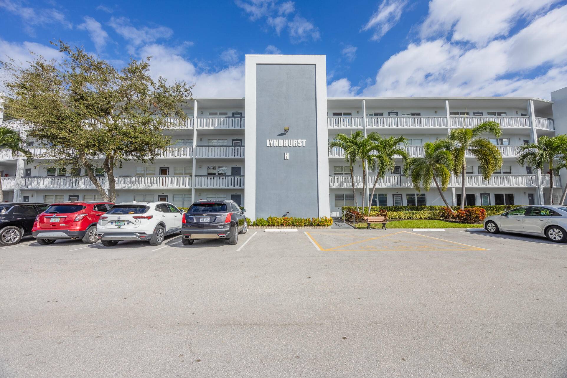 2005 Lyndhurst H, Deerfield Beach, FL 33442