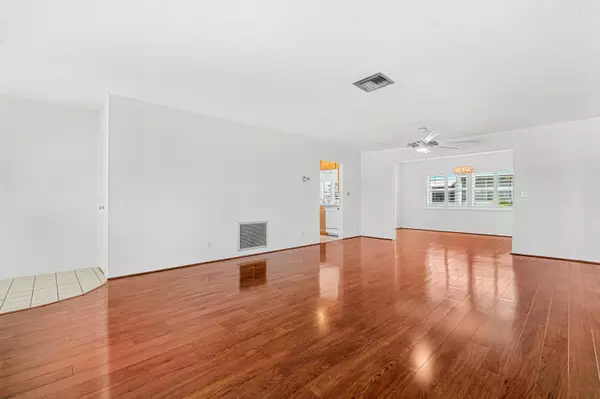 Boynton Beach, FL 33426,2198 SW 12th AVE