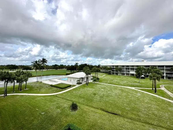 West Palm Beach, FL 33409,3525 Village BLVD 303