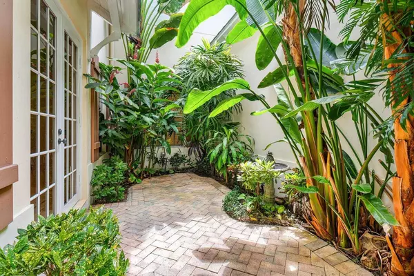 Boca Raton, FL 33432,264 E Boca Raton RD