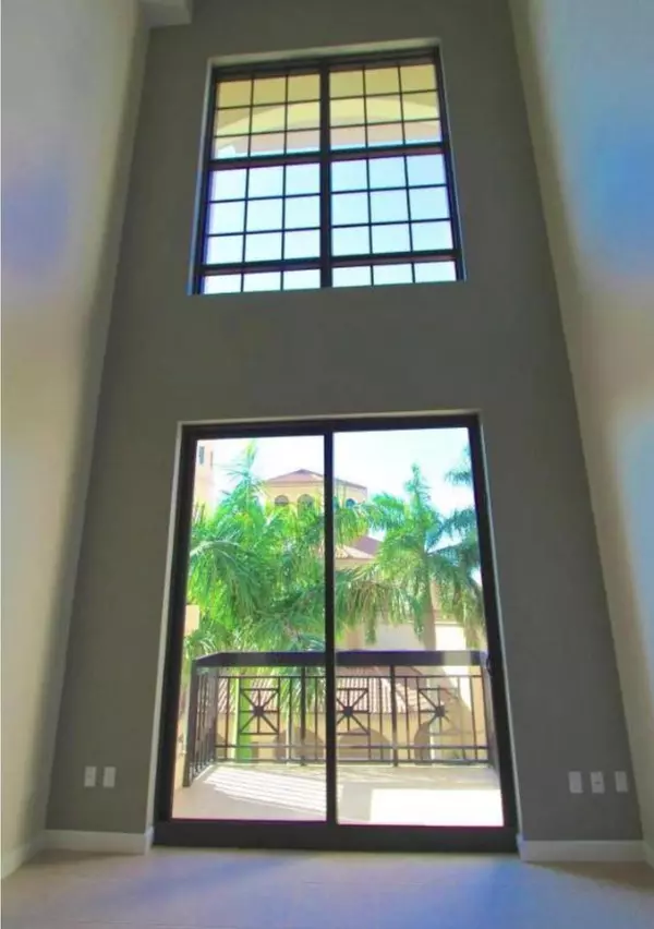 West Palm Beach, FL 33401,801 S Olive AVE 213