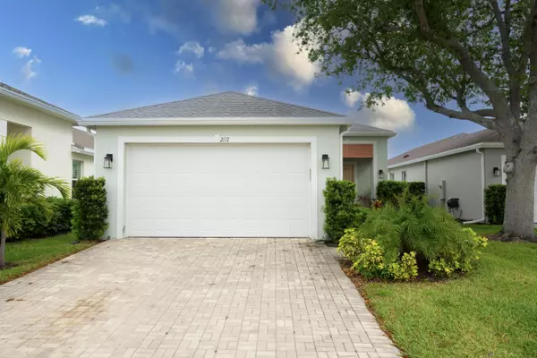 Vero Beach, FL 32967,2172 Falls MNR