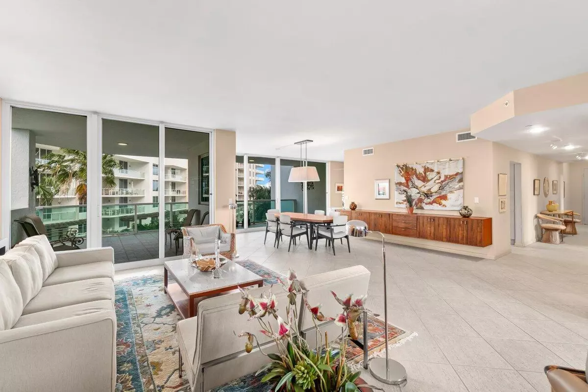 Boca Raton, FL 33432,500 SE Mizner BLVD A411