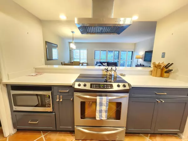 11863 Wimbledon CIR 417, Wellington, FL 33414
