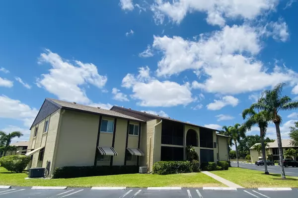 Greenacres, FL 33463,334 Pine Ridge CIR D-2