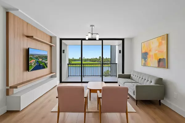 North Palm Beach, FL 33408,356 Golfview RD 405