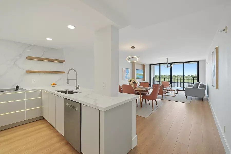 356 Golfview RD 405, North Palm Beach, FL 33408