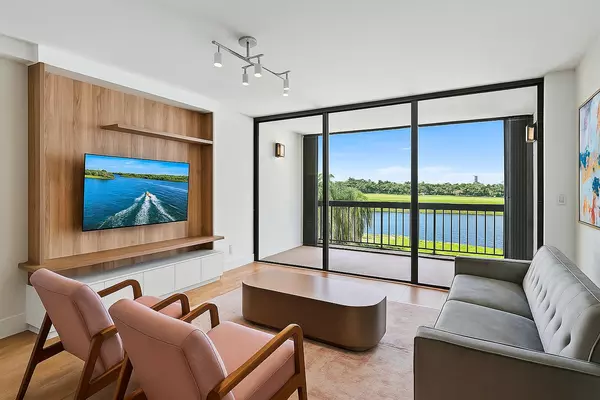 North Palm Beach, FL 33408,356 Golfview RD 405