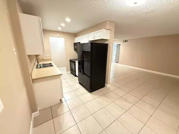 Jupiter, FL 33469,150 Pineview RD E3