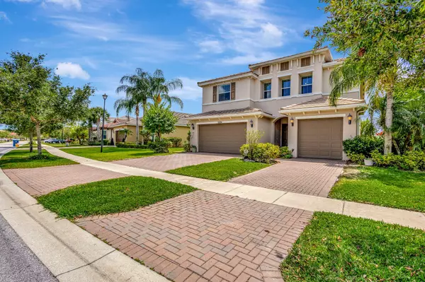 Royal Palm Beach, FL 33411,2884 Bellarosa CIR
