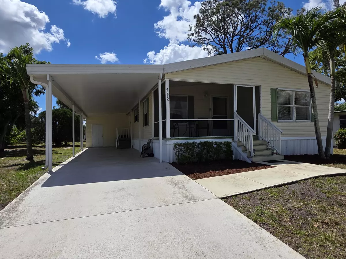 Lantana, FL 33462,4218 6th CT