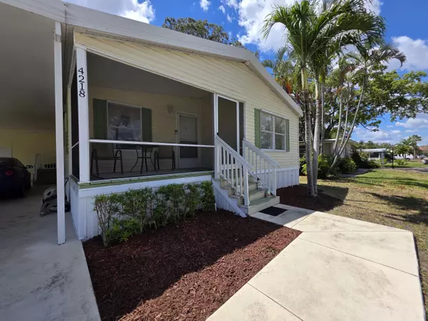 Lantana, FL 33462,4218 6th CT