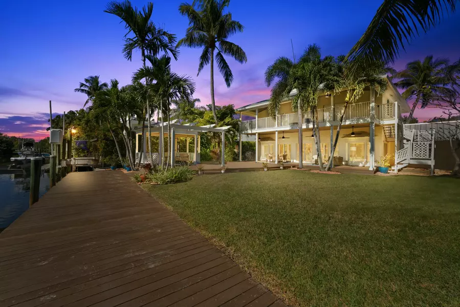 104 Eganfuskee ST, Jupiter, FL 33477