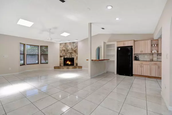 Stuart, FL 34997,5686 SE Sailfish WAY