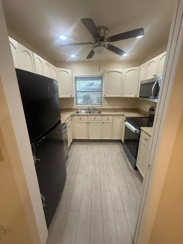 West Palm Beach, FL 33415,2509 W Dudley C DR C