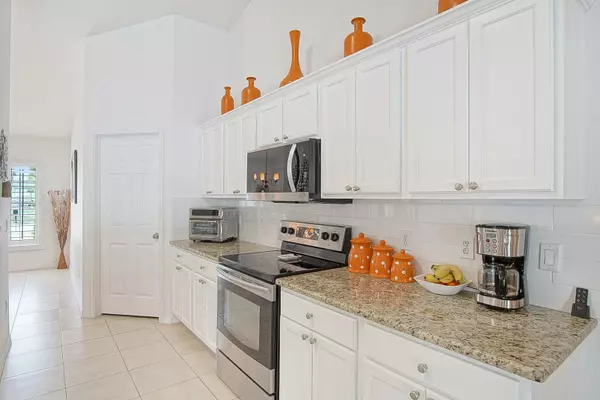 Port Saint Lucie, FL 34986,5933 NW Baynard DR